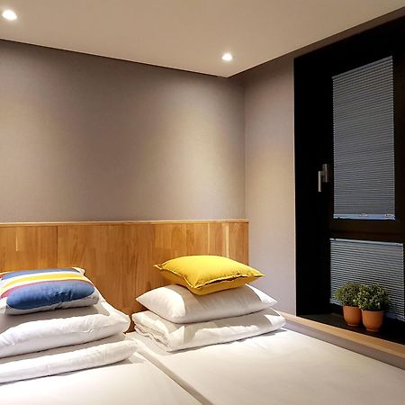 Hostel Cleo Seoul Hongdae Kültér fotó