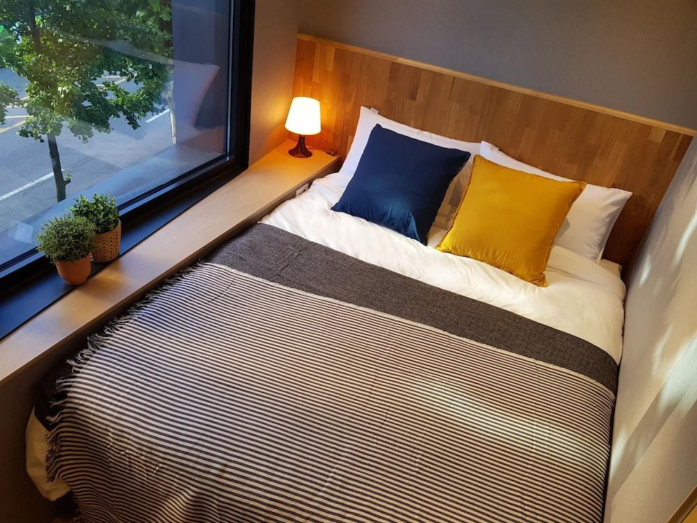 Hostel Cleo Seoul Hongdae Kültér fotó