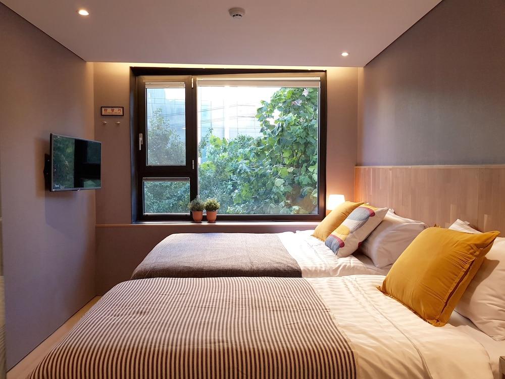Hostel Cleo Seoul Hongdae Kültér fotó