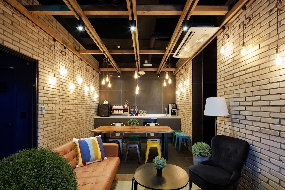 Hostel Cleo Seoul Hongdae Kültér fotó