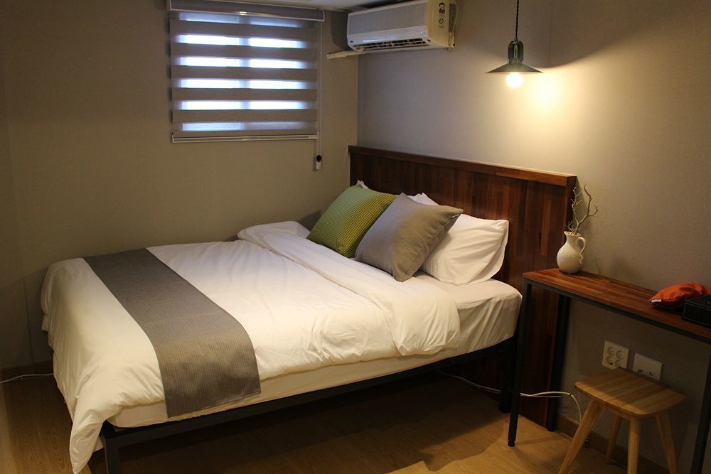 Hostel Cleo Seoul Hongdae Kültér fotó