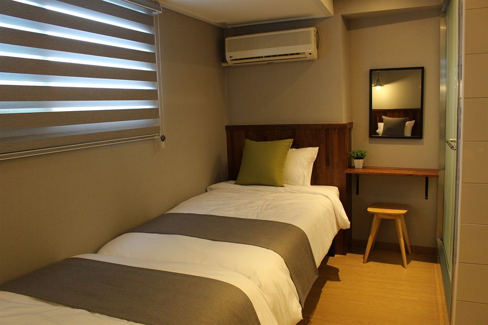 Hostel Cleo Seoul Hongdae Kültér fotó